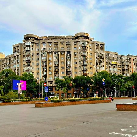 Apartment Palace Of Parliament ブカレスト エクステリア 写真