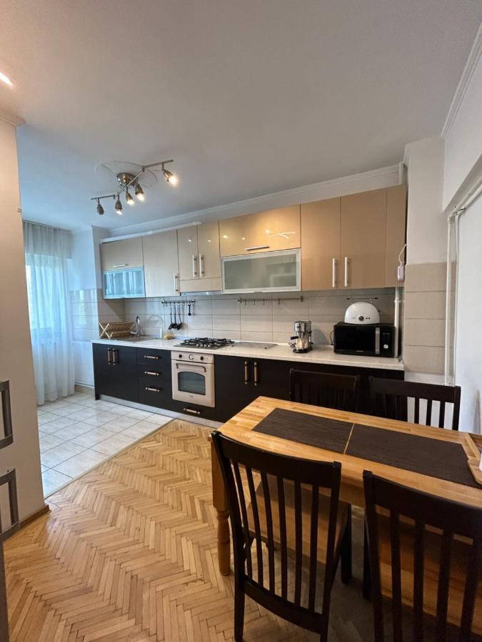 Apartment Palace Of Parliament ブカレスト エクステリア 写真