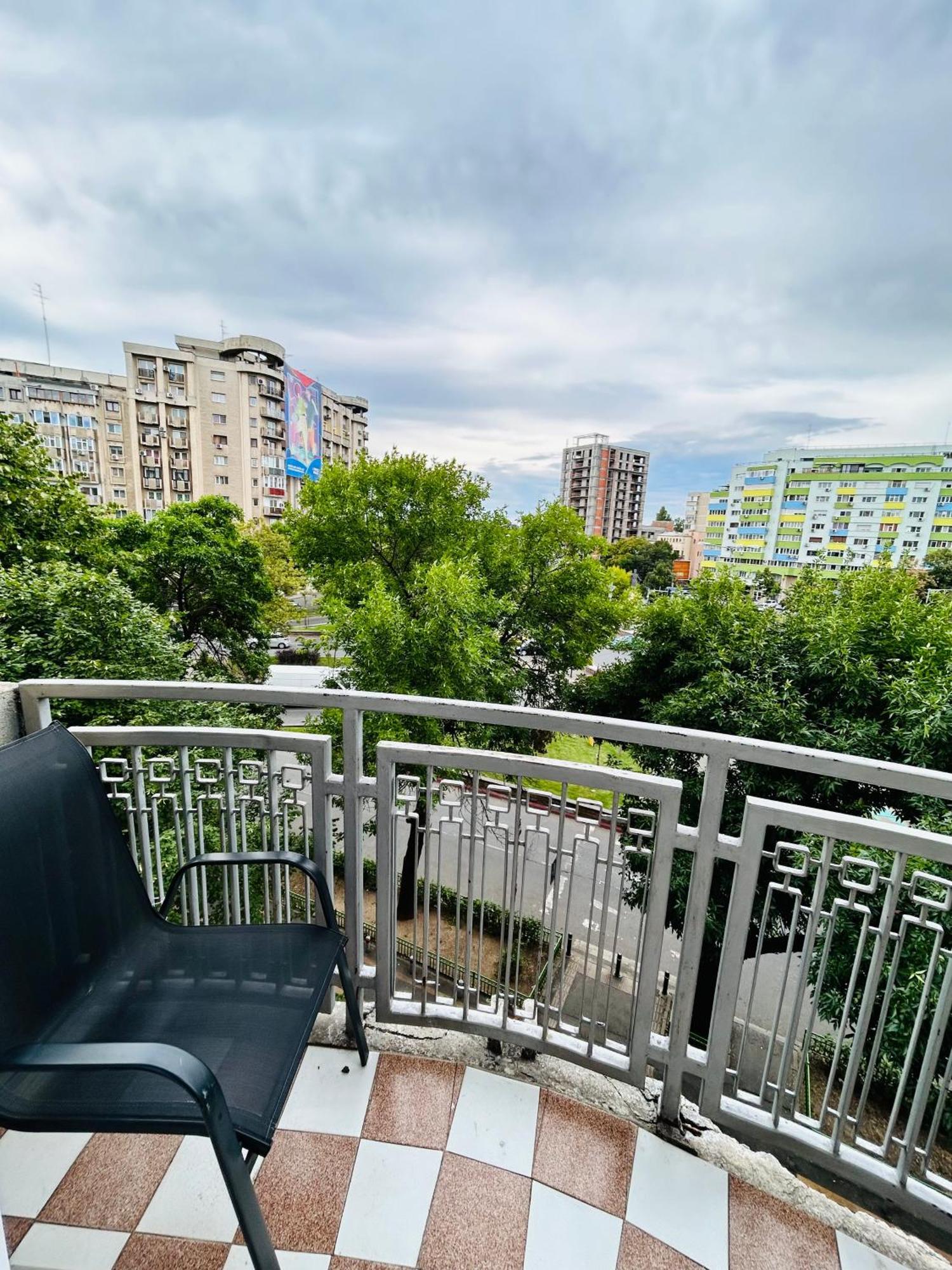 Apartment Palace Of Parliament ブカレスト エクステリア 写真